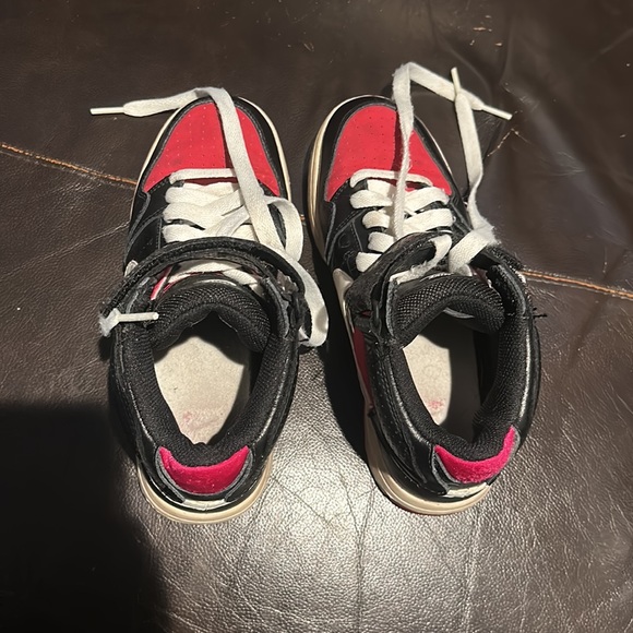 Nike - Picture 5 of 6